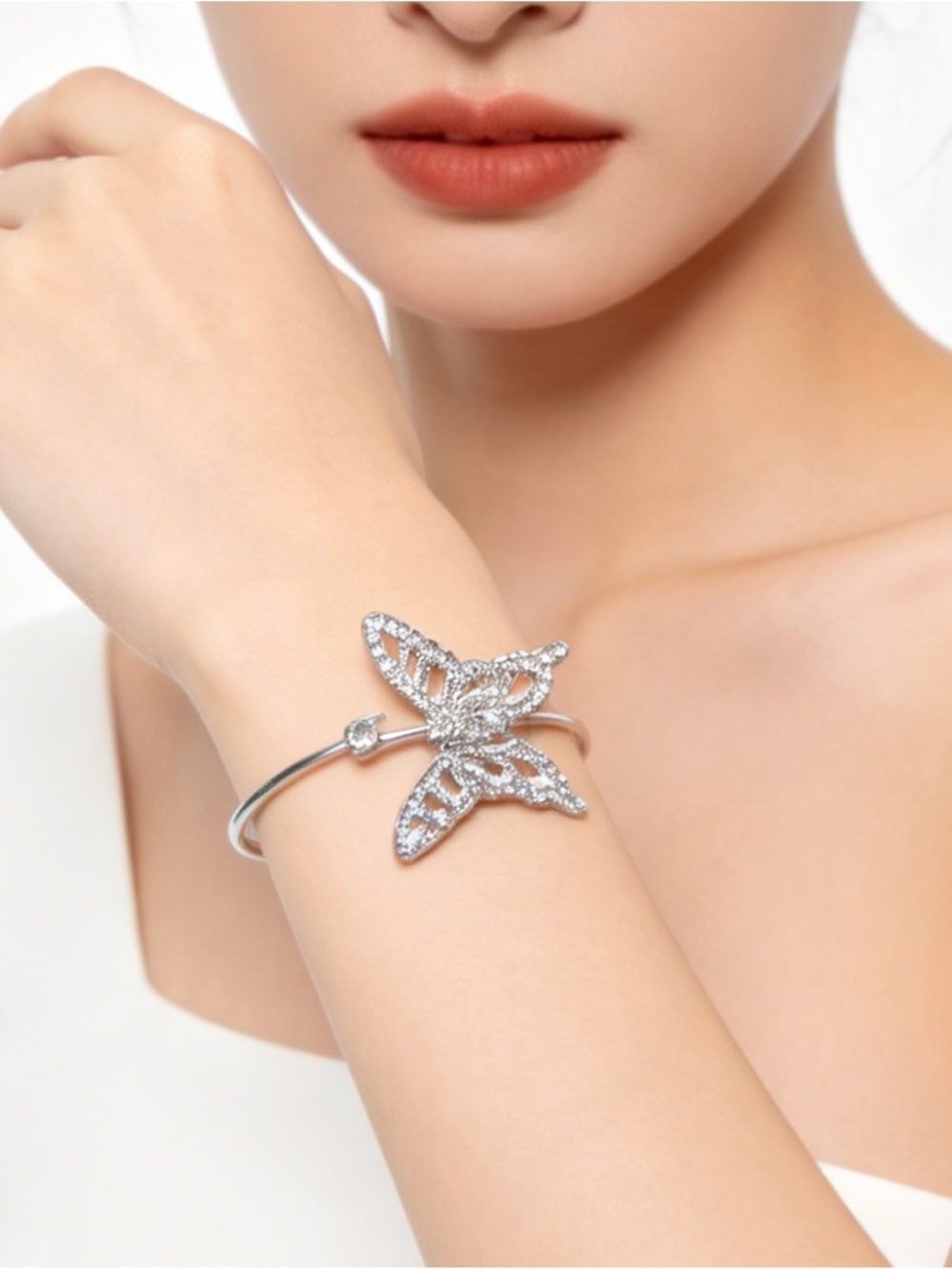 Swarovski Bracelet with Box - Picture 2 of 12